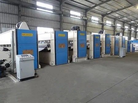 200 kg/h - 400 kg/h Línea de producción de feltro de pulpa de dedos de pie para máquinas de punción de agujas no tejidas