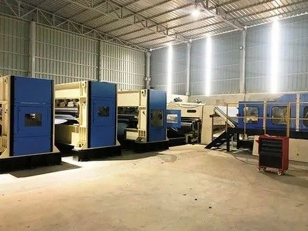 2000 mm - 7000 mm Línea de producción de punción de agujas no tejidas Línea de producción de fieltro de fibra de mala calidad