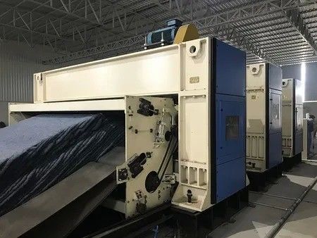 Fabricación de tejidos de residuos de fibra de fieltro reciclado máquina de perforar agujas no tejidas